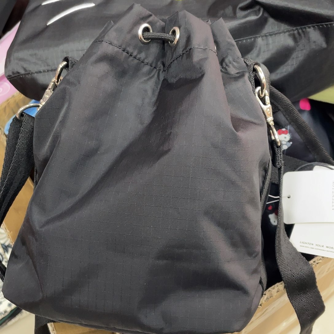 化妆包等各种产品