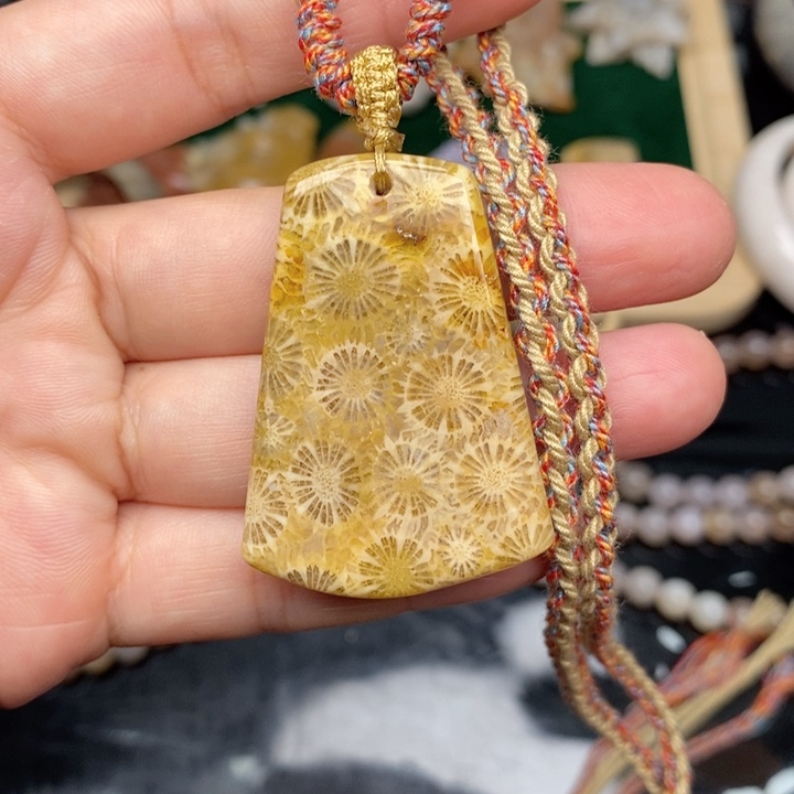 硅化珊瑚（珊瑚玉）手镯未镶嵌