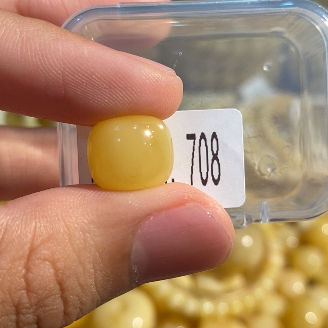 琥珀未镶嵌珠宝奇石708