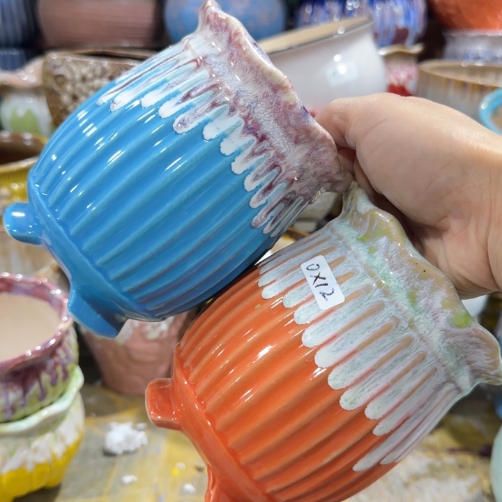 凑9块包邮，有孔，陶瓷花盆