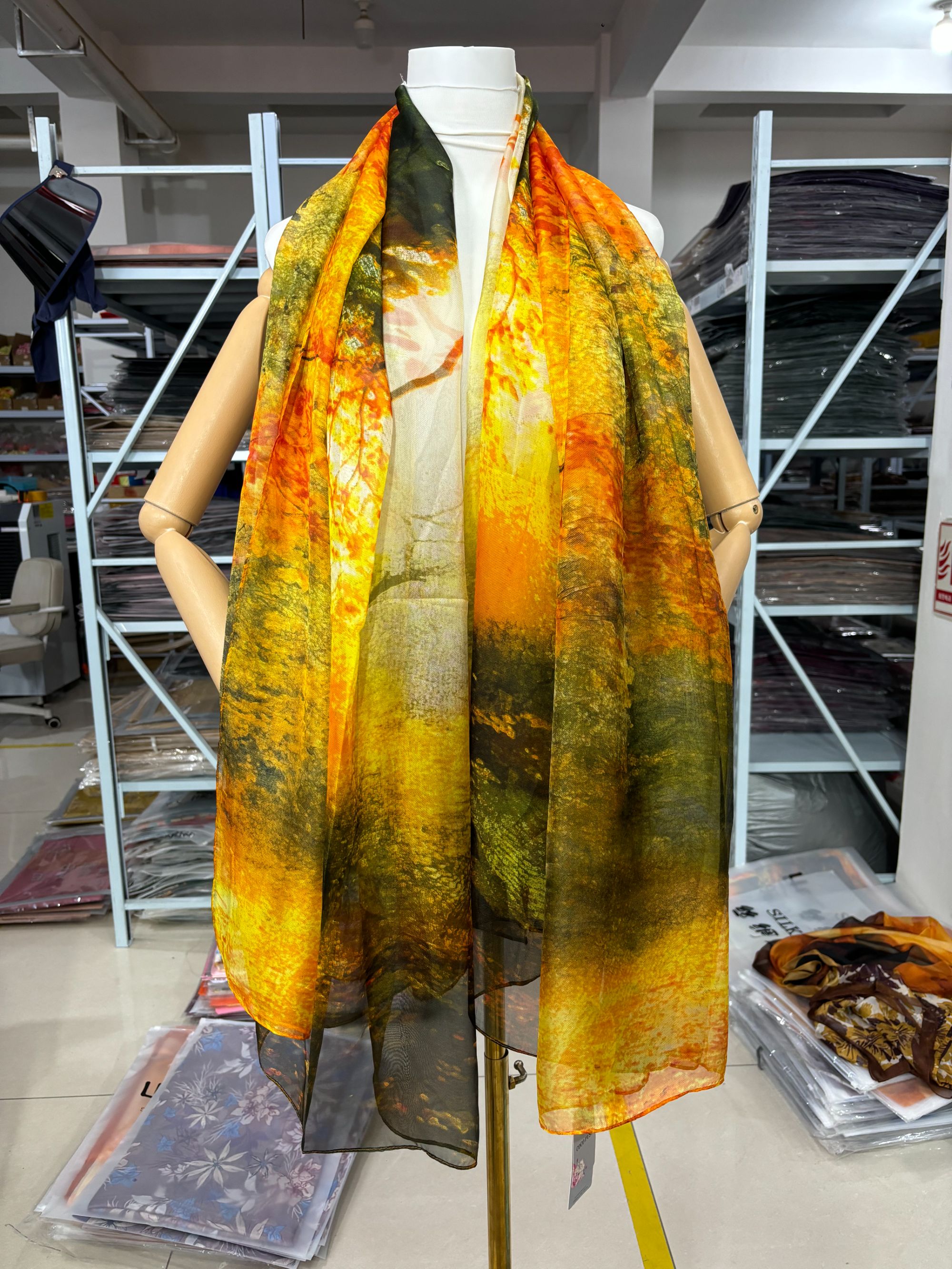 H065  秋林 沙滩巾 云朵纱 云锦纱 130*180 丝巾 披肩 围巾