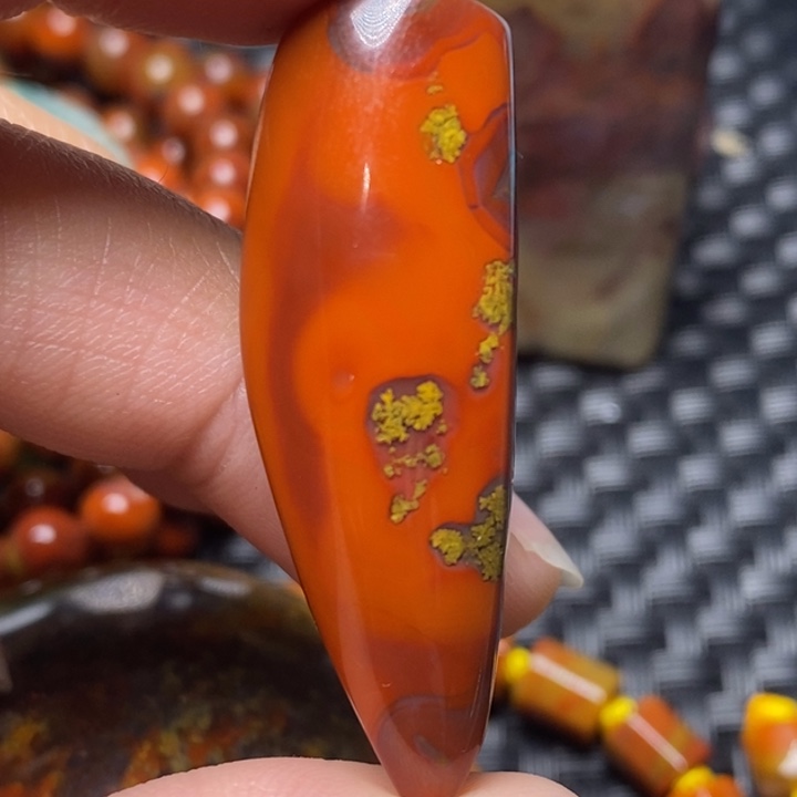 玛瑙/玉髓颈饰未镶嵌