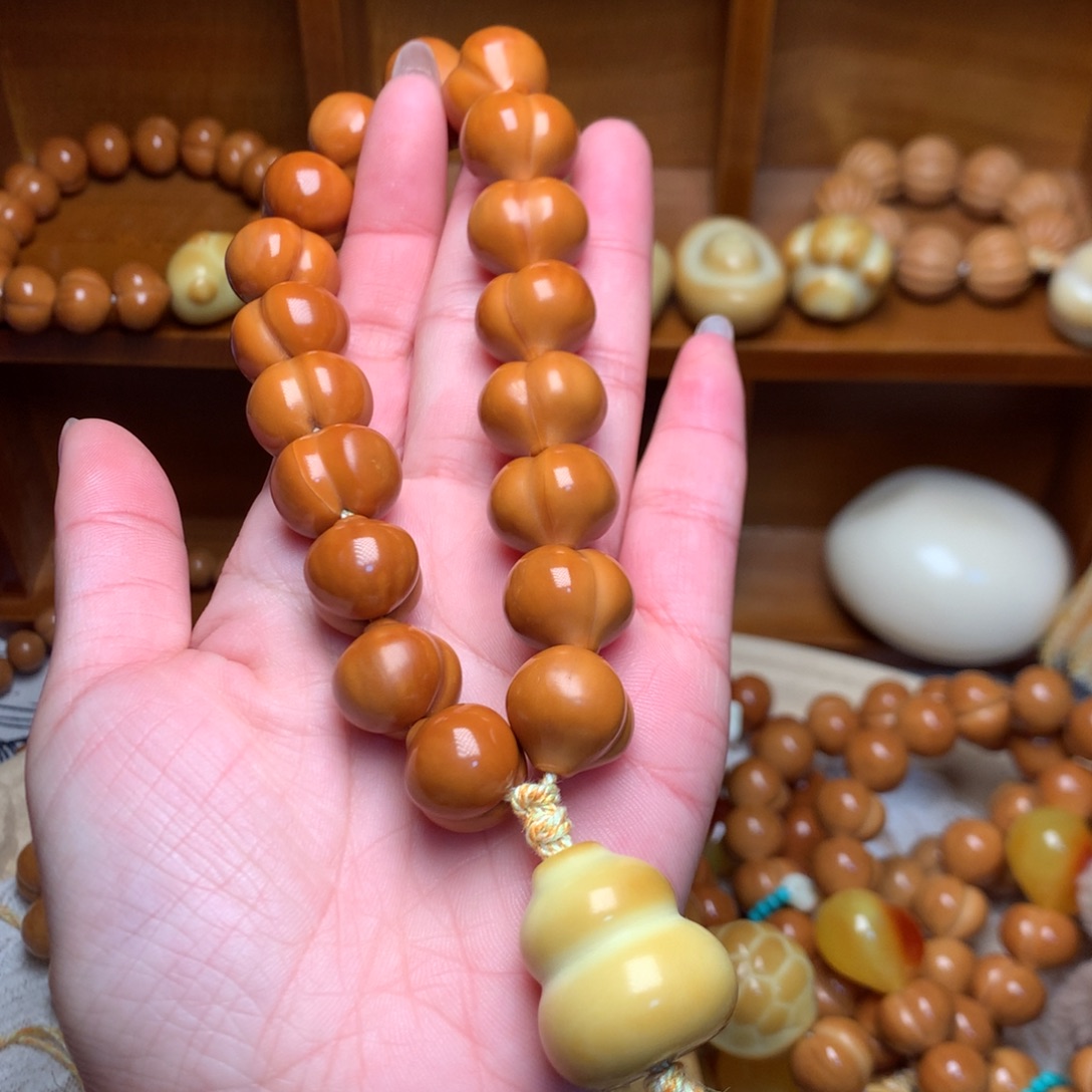 猴头核桃把件16玻璃底屁桃手持葫芦