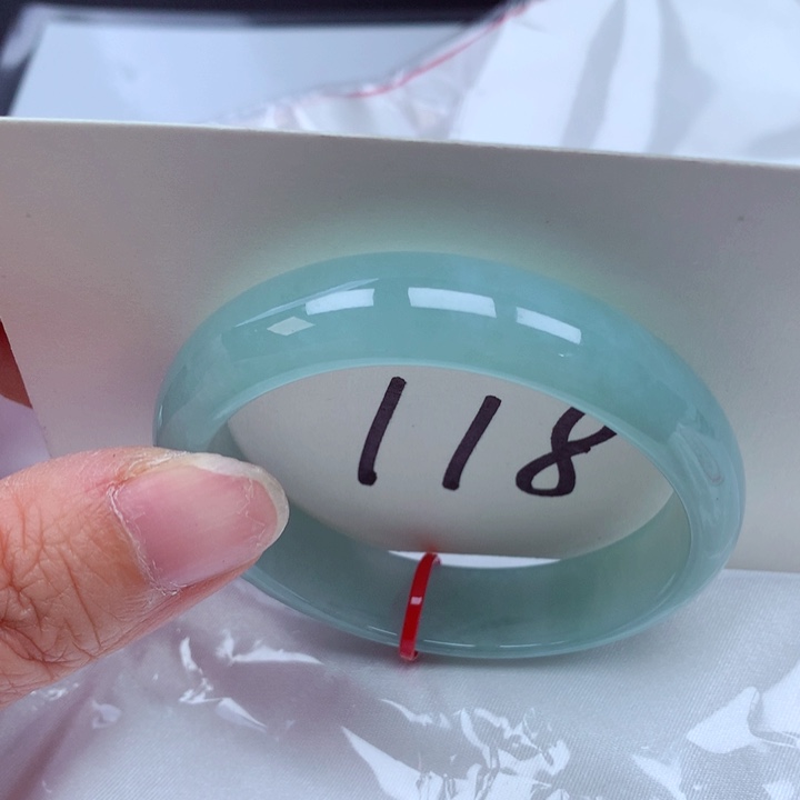 翡翠手镯（贵妃镯）未镶嵌翡翠