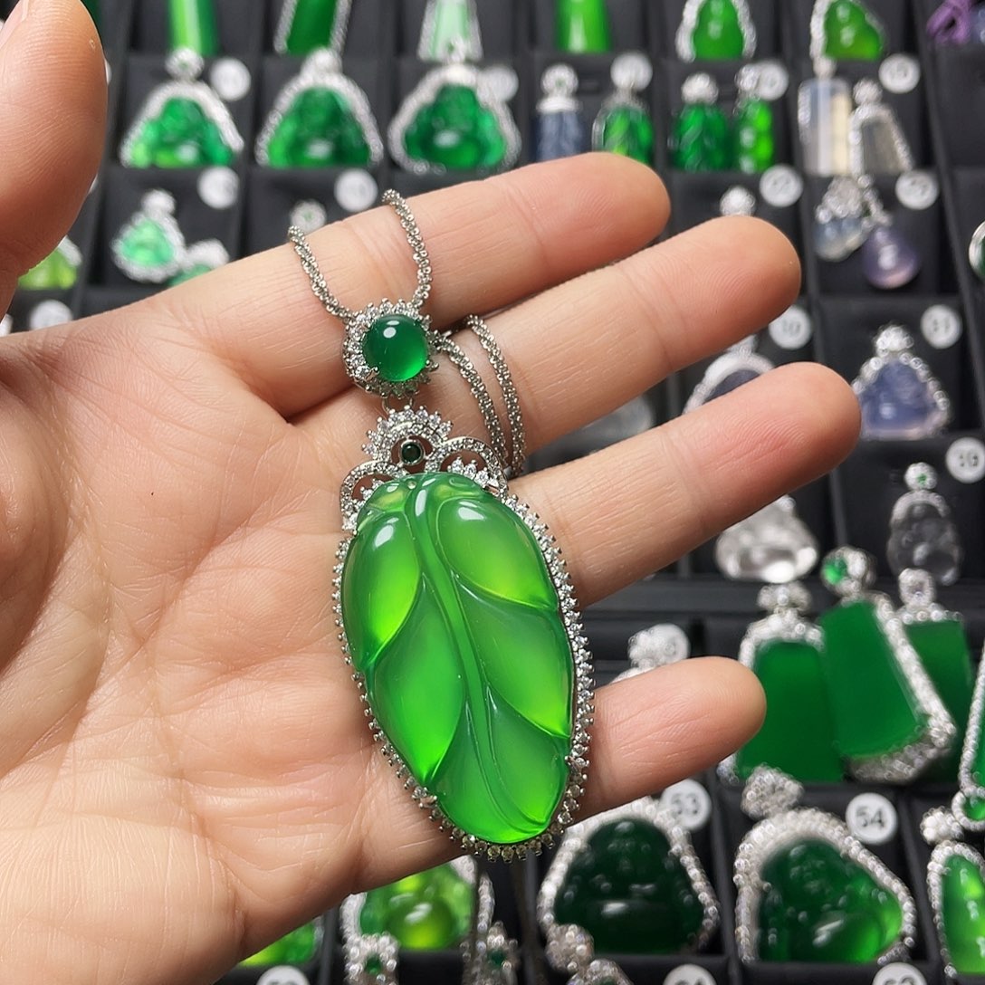 玛瑙/玉髓合金颈饰