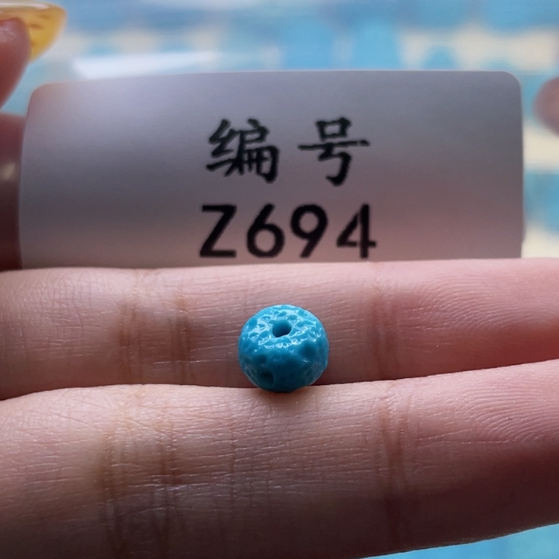 用***0绿松石未镶嵌颈饰