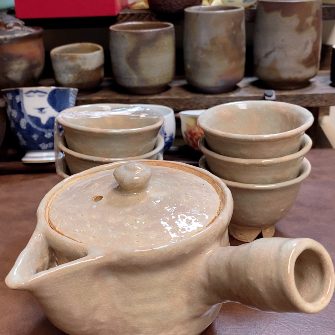 瓷片片片片片片片片片片片