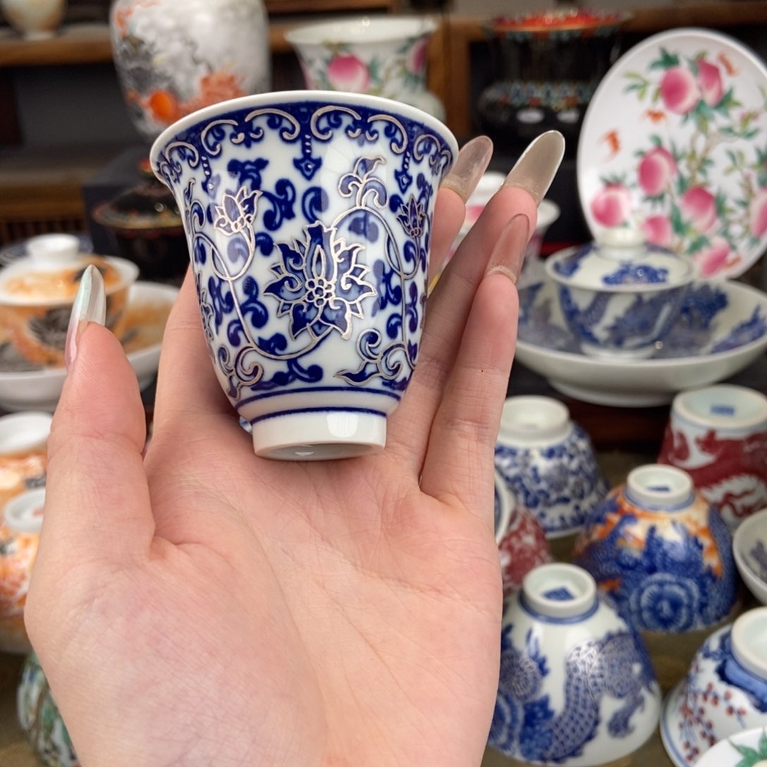 陶瓷艺术家的作品是陶瓷的