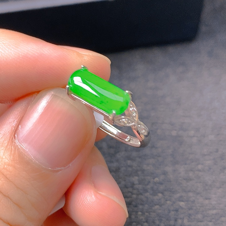 翡翠银S925镶嵌颈饰