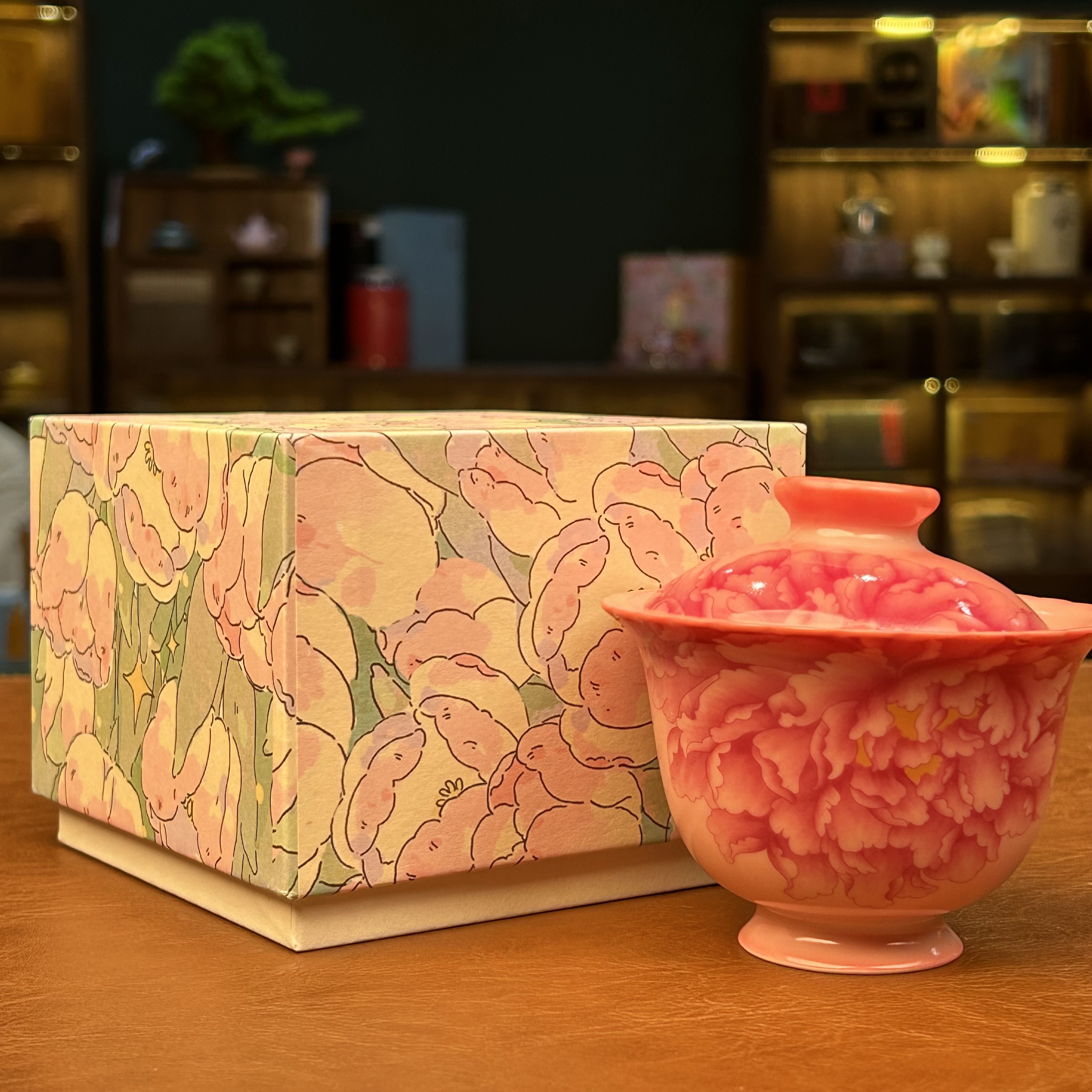 ZH2365-粉汝牡丹花二才盖碗+红花礼盒红炉点雪