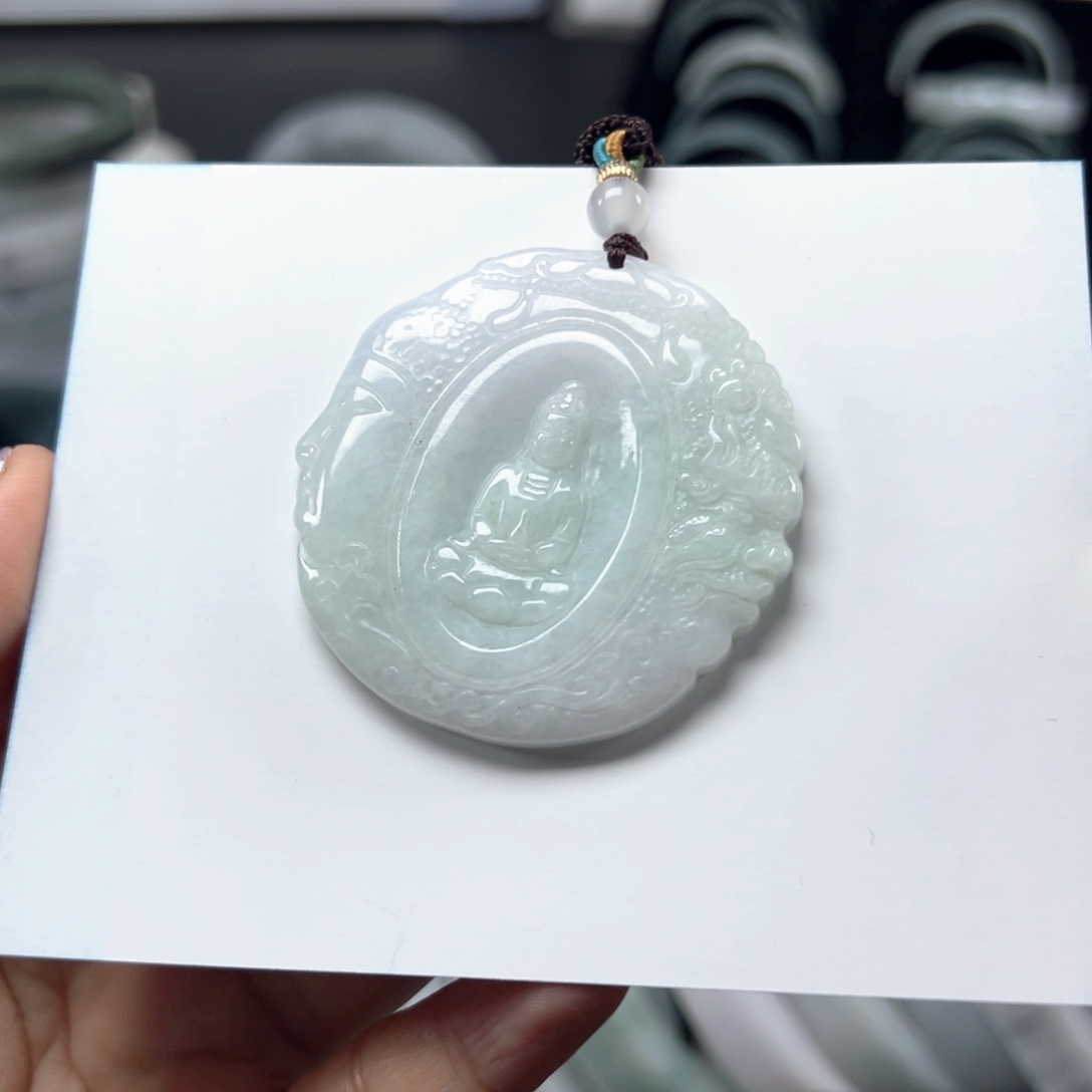 翡翠未镶嵌颈饰一念之间翡翠挂件