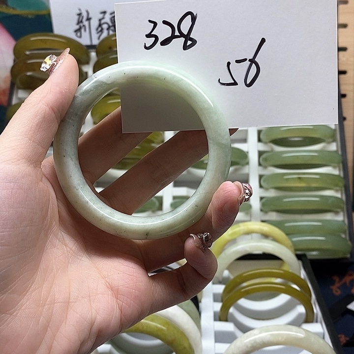 未镶嵌蛇纹石玉手镯