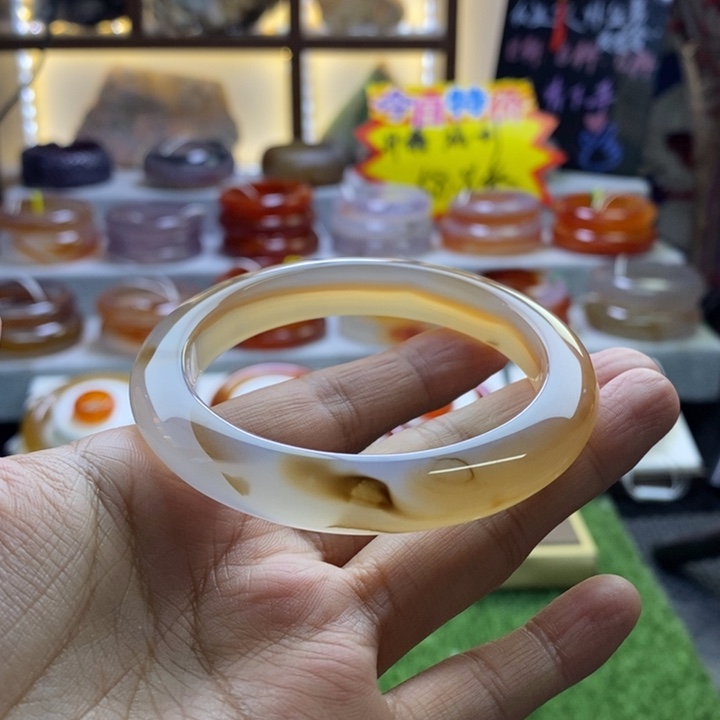 手镯玛瑙/玉髓未镶嵌