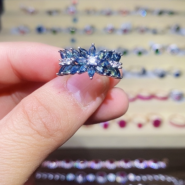 蓝宝石戒指银S925镶嵌4*