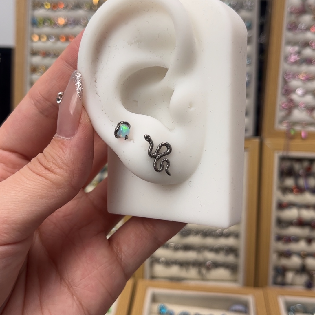 合金合金18号。    