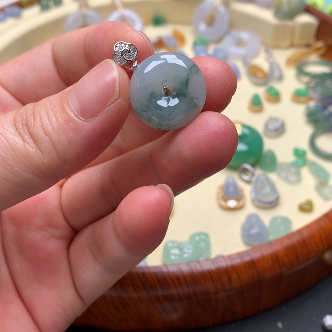 翡翠银S925镶嵌颈饰翡翠平安扣花