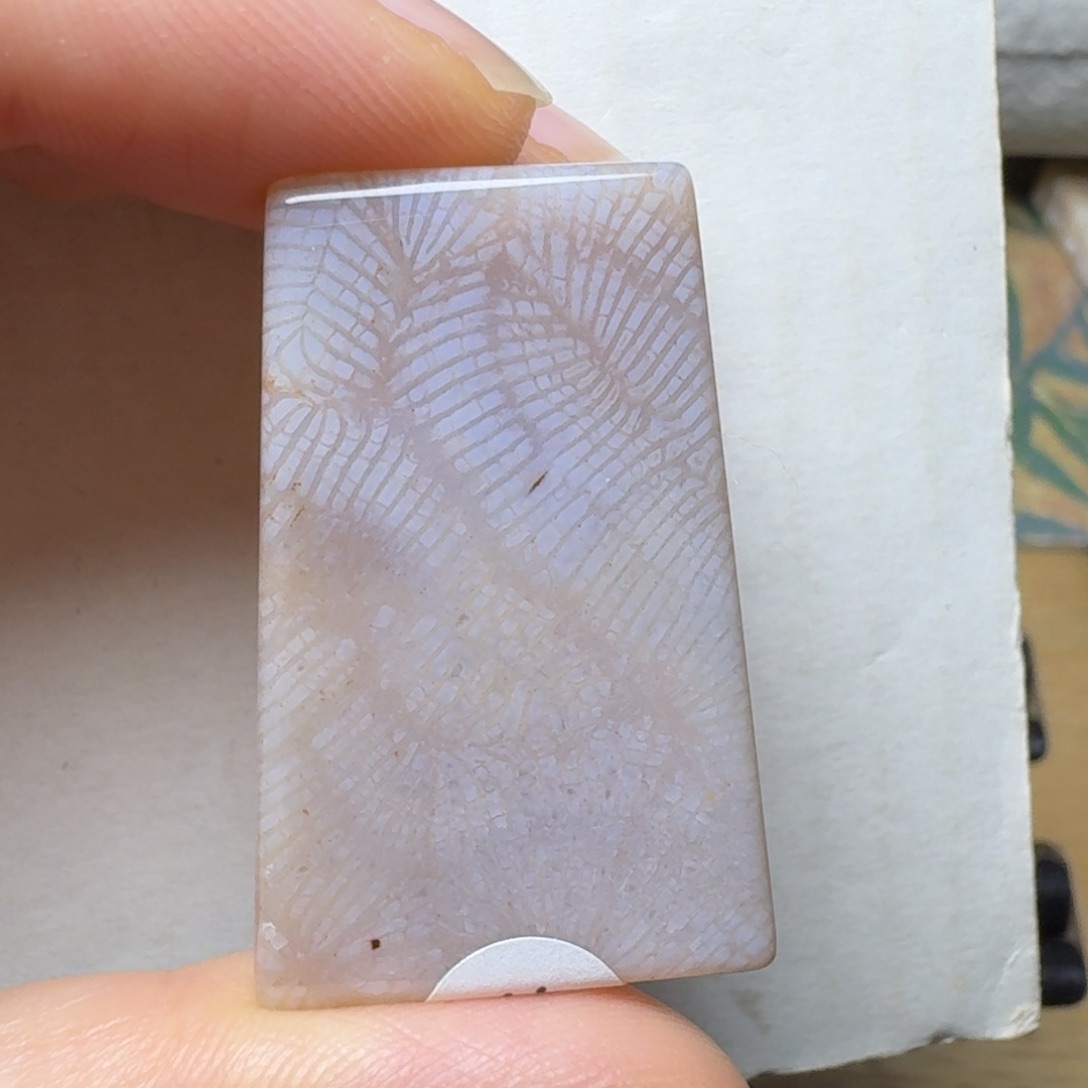 硅化玉紫粉玉透凤尾未镶嵌