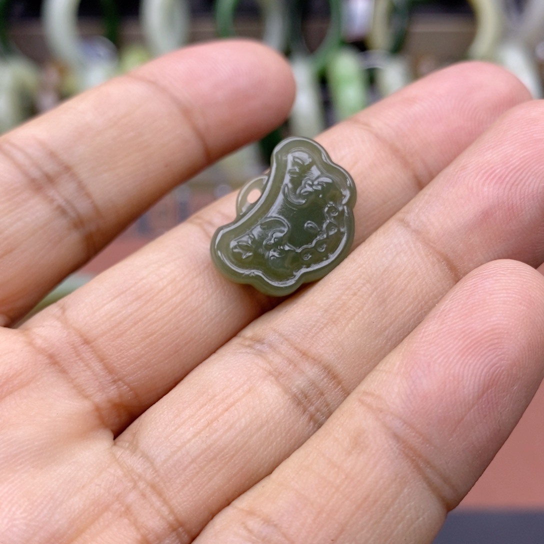 未镶嵌手镯和田玉心**光