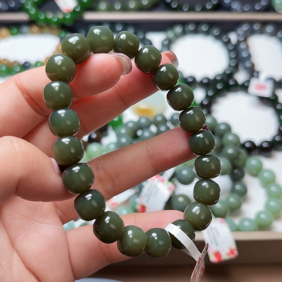 和田玉未镶嵌手链豆青10 特细 