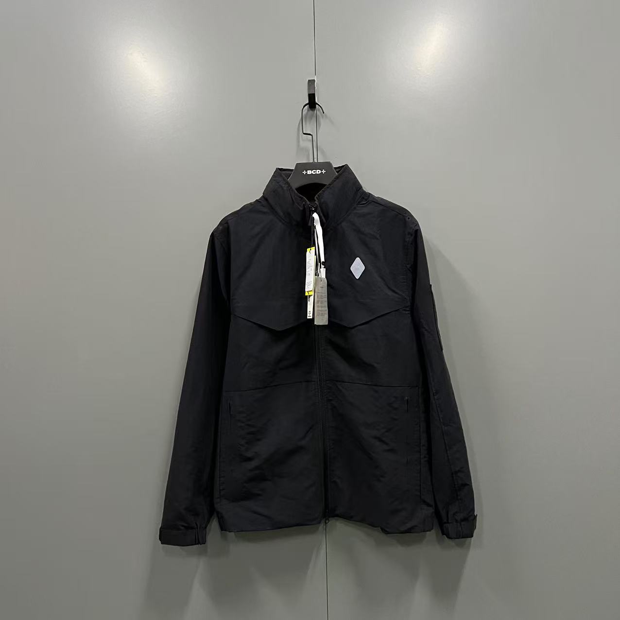 未使用 maje jp1202 ACW 黑色尼龙夹克 M 007203