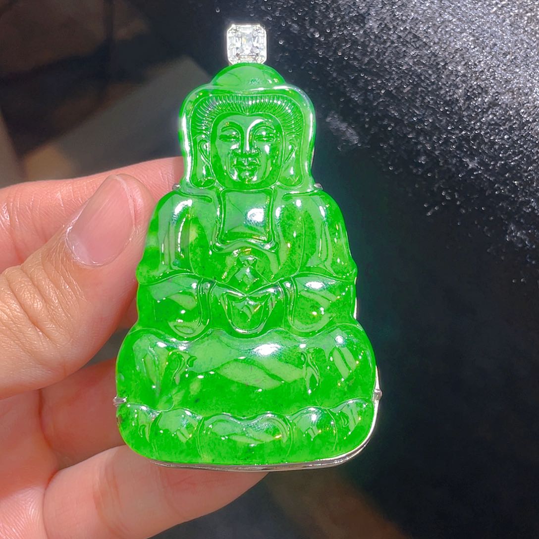 翡翠颈饰未镶嵌翡翠翡翠