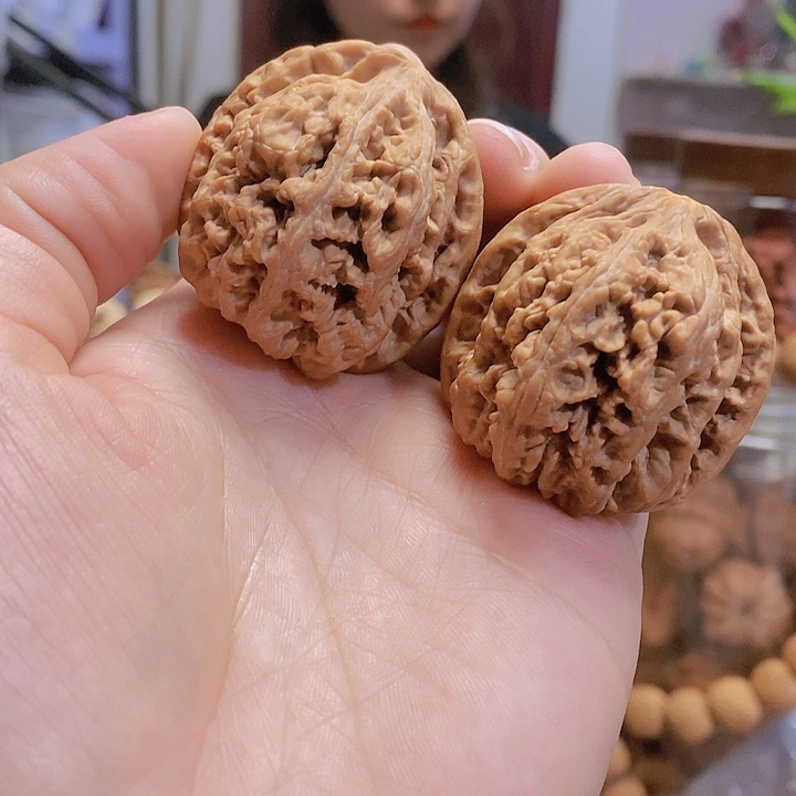 【闪购商品】文玩核桃把件39.8粗筋