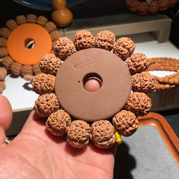 爆肉蜂王，尺寸21➕，高油高密籽，原皮原色