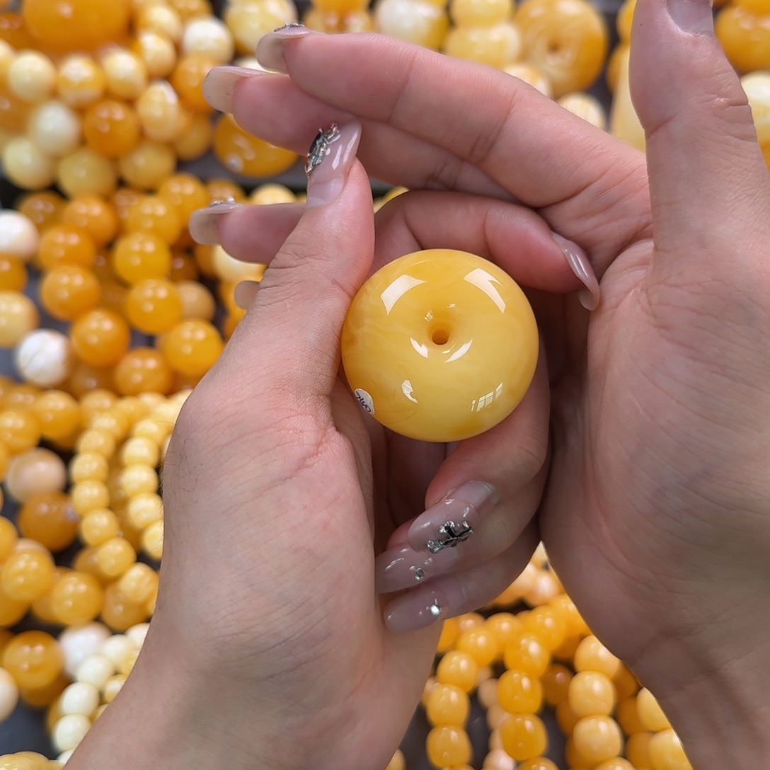 蜜蜡未镶嵌珠宝奇石21g