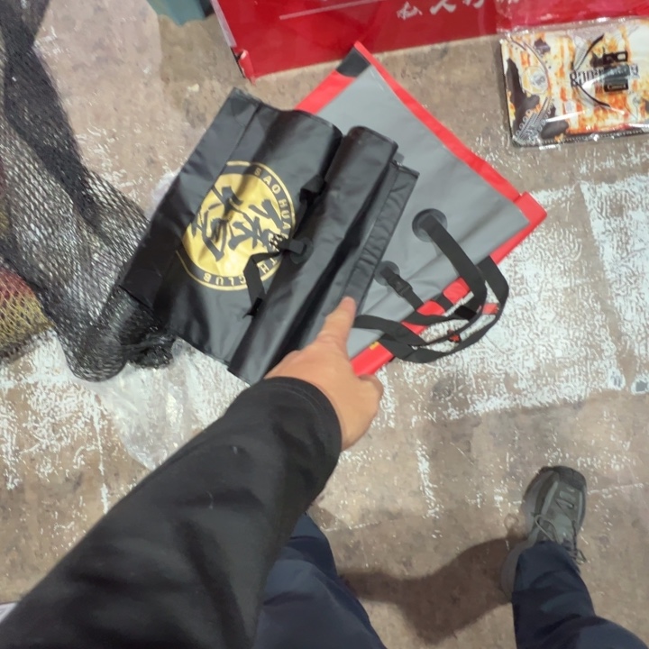 保煌鱼护防臭袋一个，颜色随机