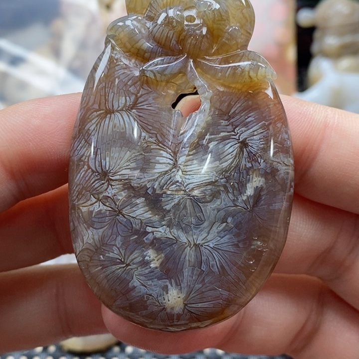 硅化珊瑚（珊瑚玉）颈饰未镶嵌