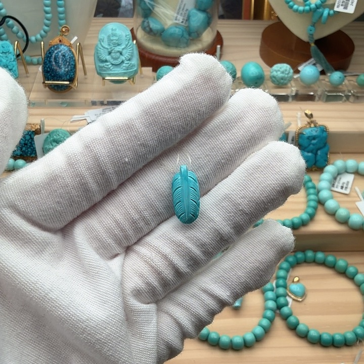 绿松石未镶嵌珠宝奇石