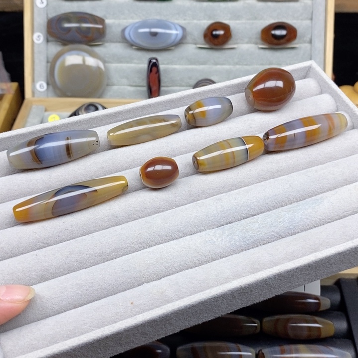 未镶嵌玛瑙/玉髓珠宝奇石行****