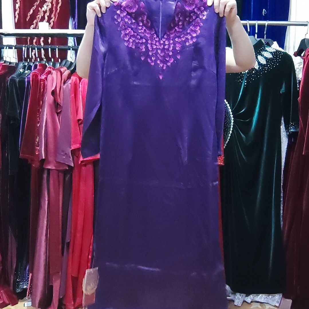 宝***子紫色品牌进口三醋酸v领刺绣单层两侧开叉连衣裙xl码