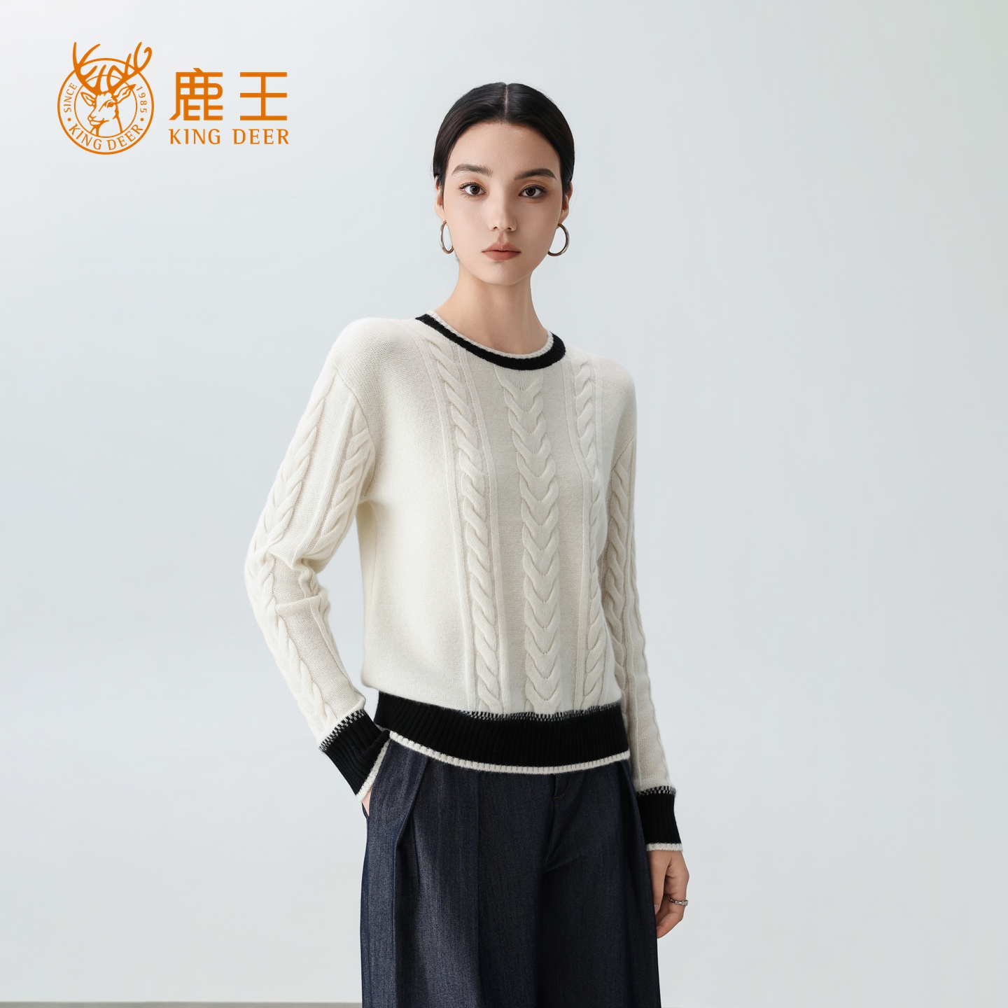 【专柜新品】鹿王女圆领100山羊绒绞花休闲针织套衫 厚 912518325