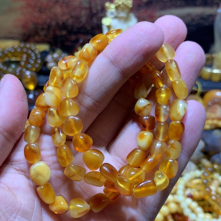 琥珀未镶嵌珠宝奇石多样性发其一