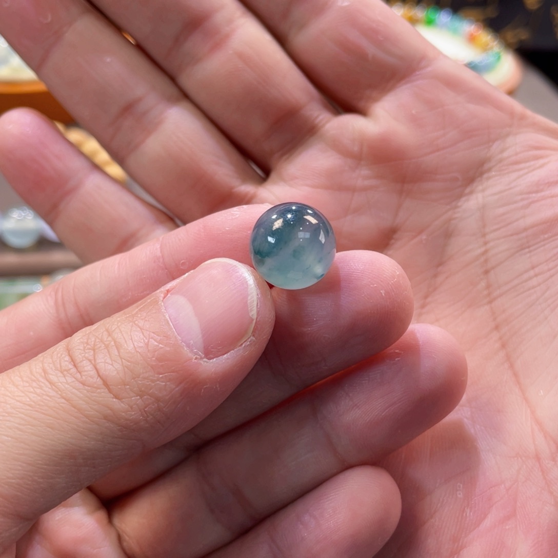 翡翠手链未镶嵌冰蓝