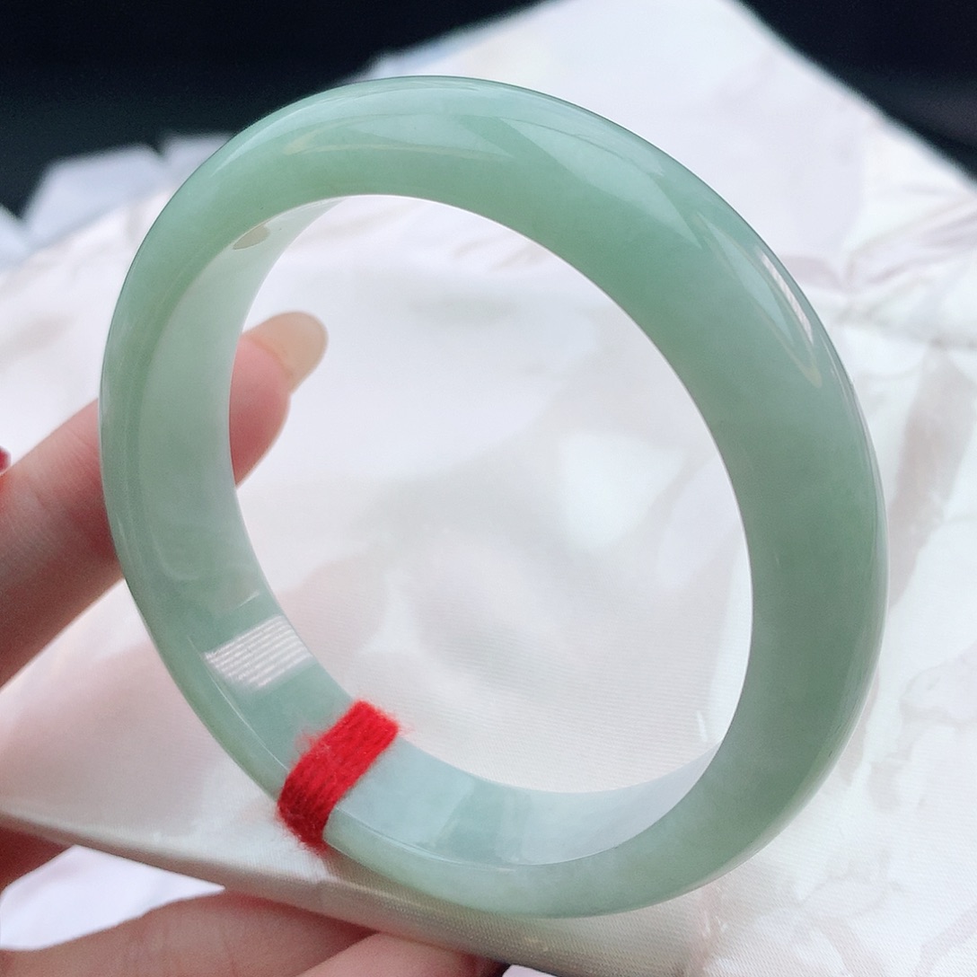 翡翠手镯未镶嵌56圈口200027