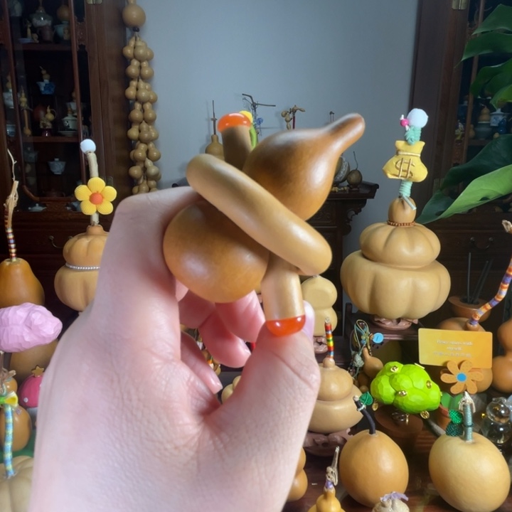 怀抱籽葫芦老皮色