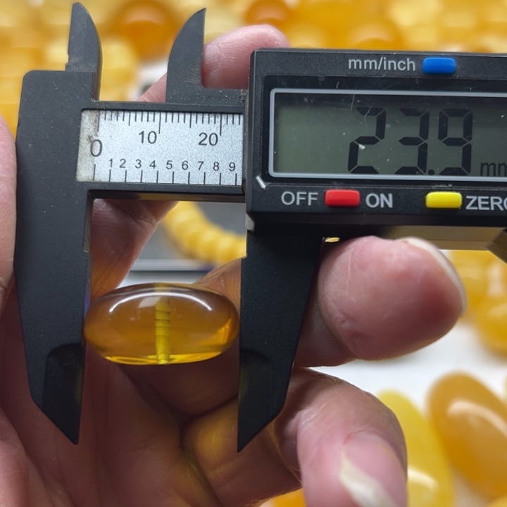 琥珀（矿物珀）未镶嵌裸石