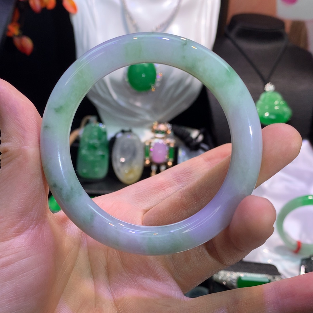 翡翠未镶嵌手镯春彩手镯