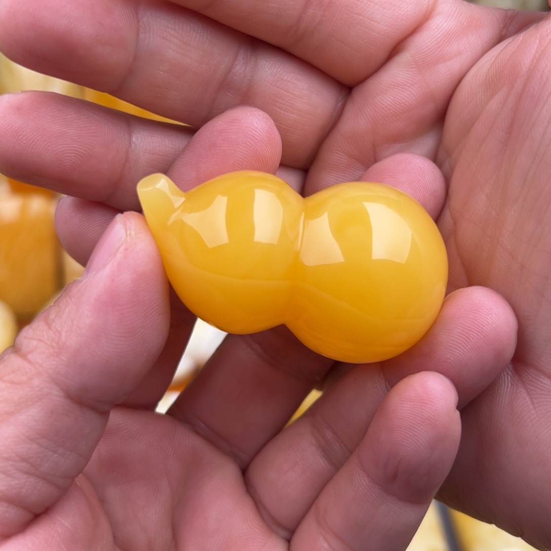 琥珀颈饰未镶嵌纯天然蜜蜡