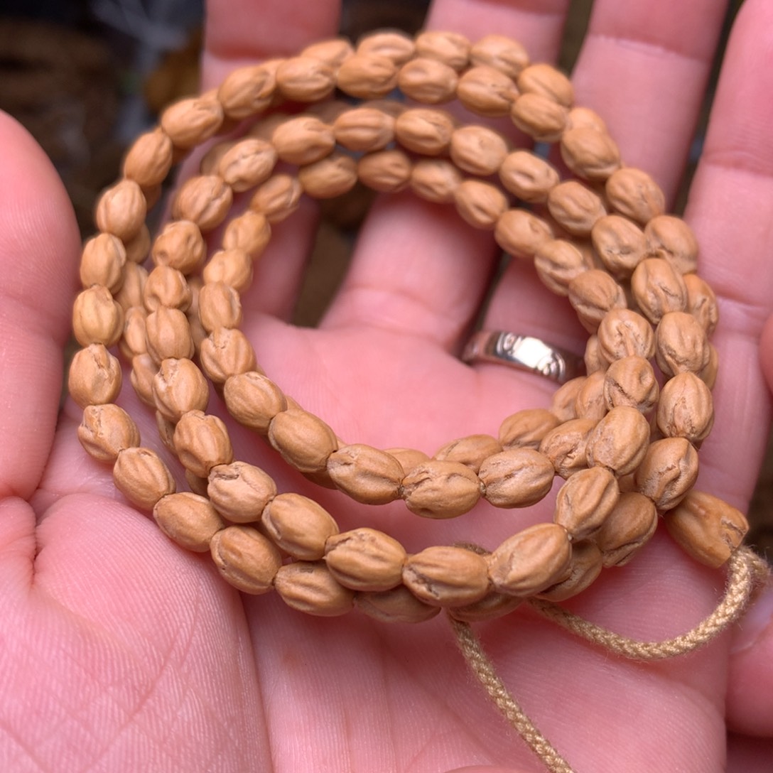 吃***米柏香籽/百香籽吊坠