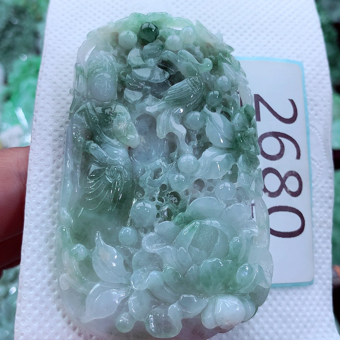 吊坠(不含链)未镶嵌翡翠