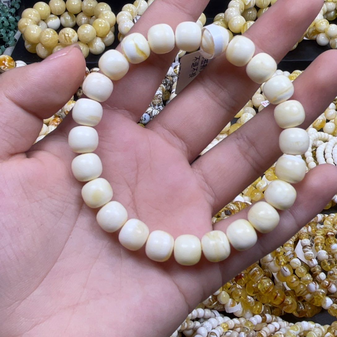 蜜蜡未镶嵌珠宝奇石9m