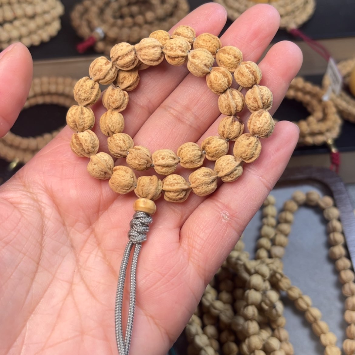 【闪购商品】柏香籽/百香籽吊坠妳****天