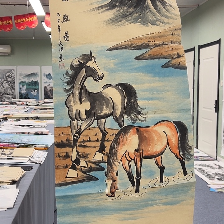 国画我们都要努力变优秀