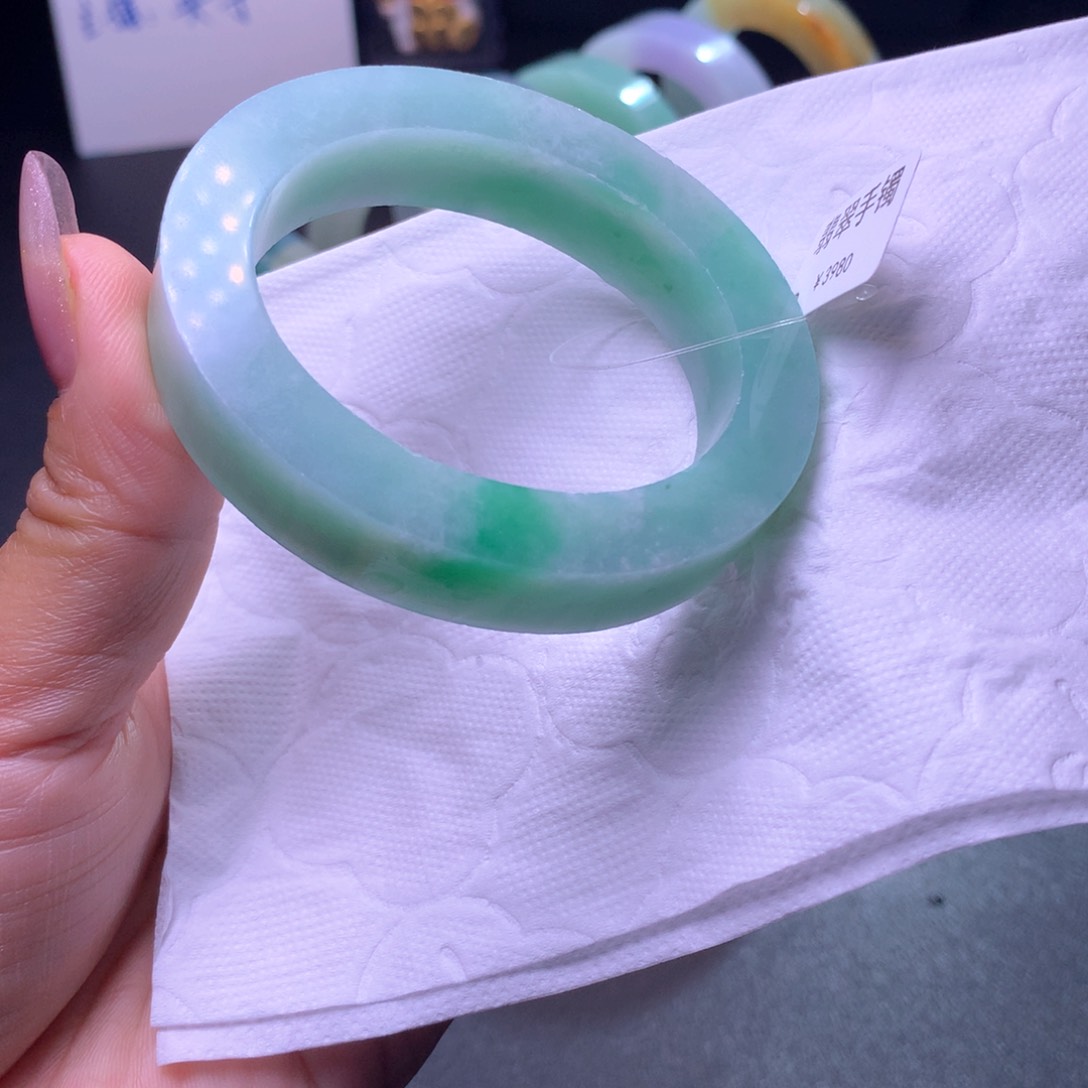 定制翡翠手镯未镶嵌