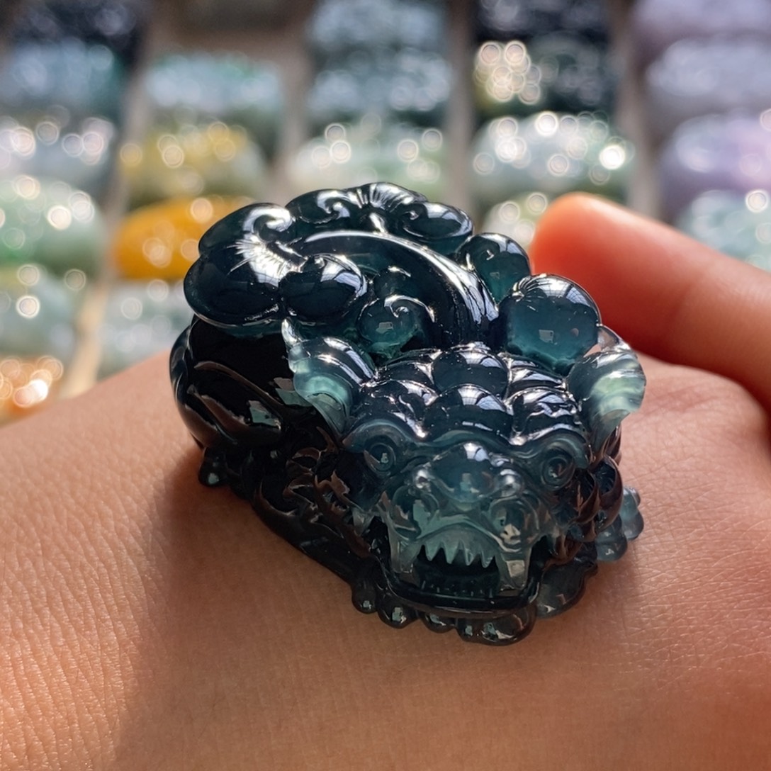 翡翠未镶嵌颈饰天然翡翠貔貅吊坠