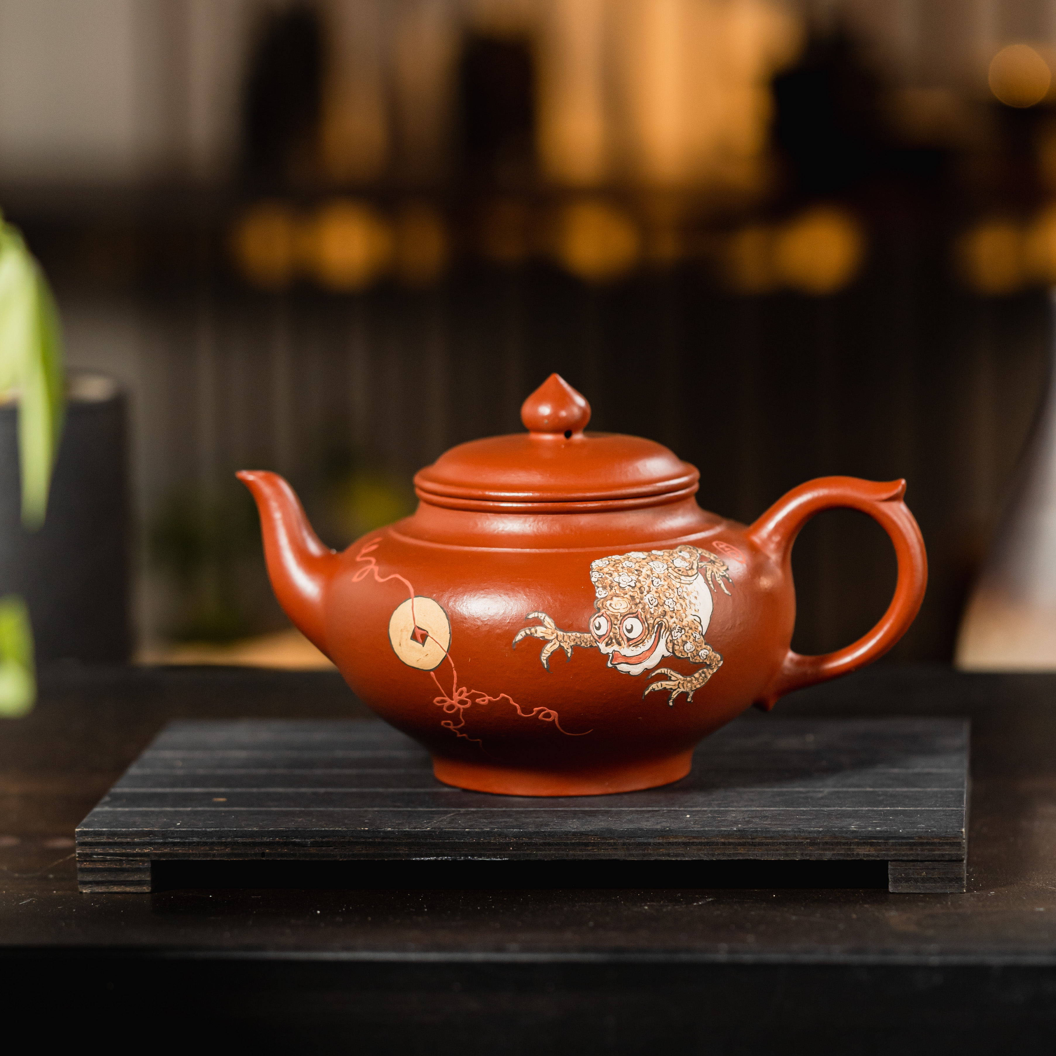 LF-037 宜兴手工紫砂 笑樱（金雄）