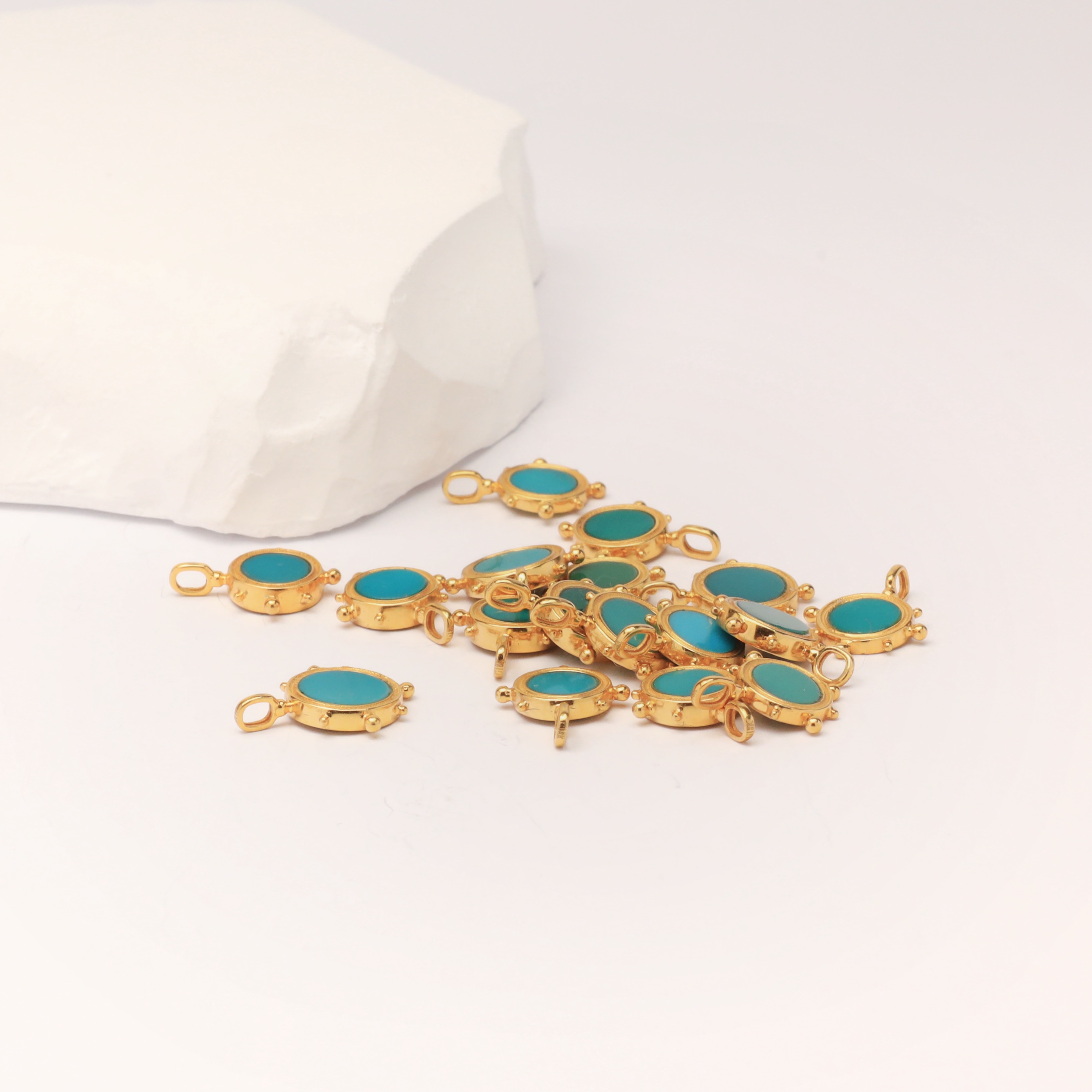 易禅居出品-原矿绿松石高瓷蓝绿小侧挂